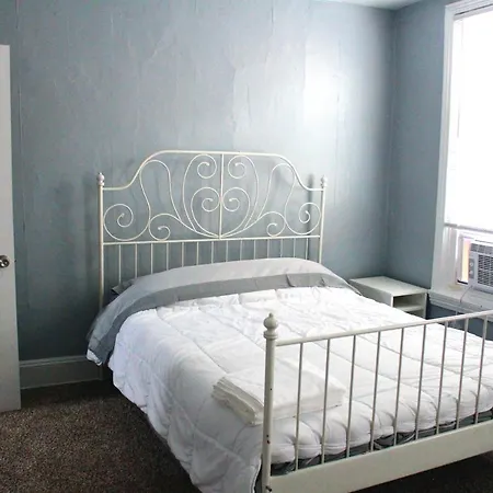 Clover 2900 - Apartment And Rooms With Private Bathroom Near Washington Ave South Philly Philadelphia Exterior photo