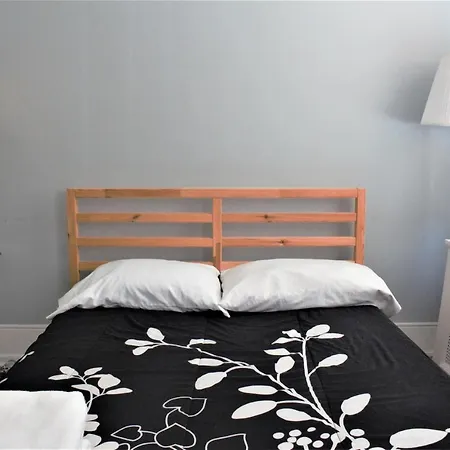 Clover 2900 - Apartment And Rooms With Private Bathroom Near Washington Ave South Philly Philadelphia Exterior photo