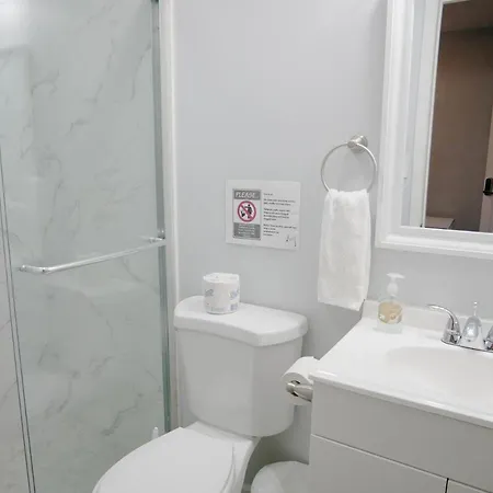 Clover 2900 - Apartment And Rooms With Private Bathroom Near Washington Ave South Philly Philadelphia Exterior photo