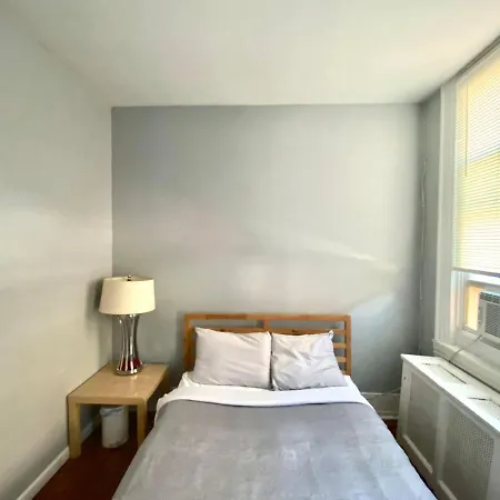 Clover 2900 - Apartment And Rooms With Private Bathroom Near Washington Ave South Philly Philadelphia Exterior photo