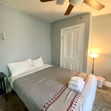 Clover 2900 - Apartment And Rooms With Private Bathroom Near Washington Ave South Philly Philadelphia Exterior photo