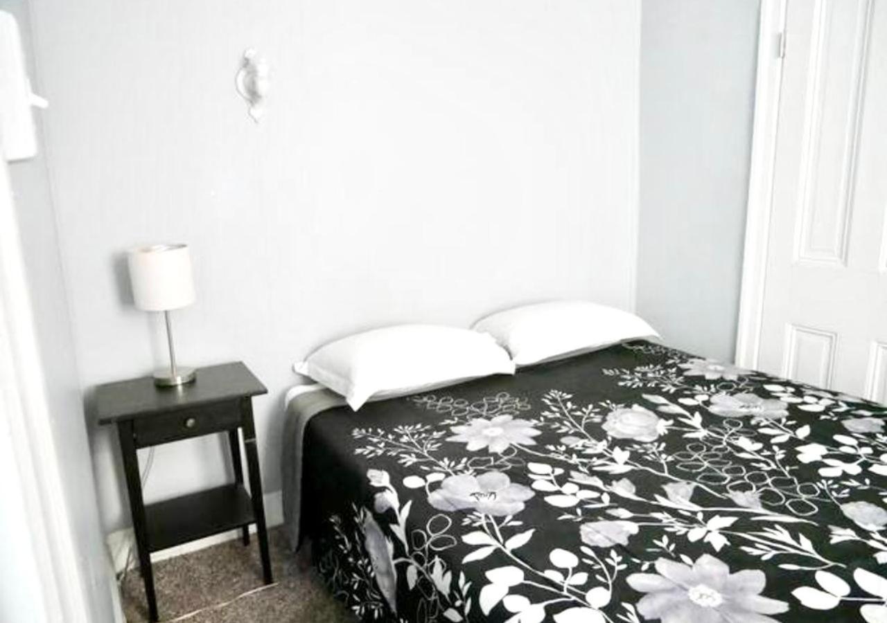 Clover 2900 - And With Private Bathroom Near Washington Ave South Philly Appartement Philadelphie