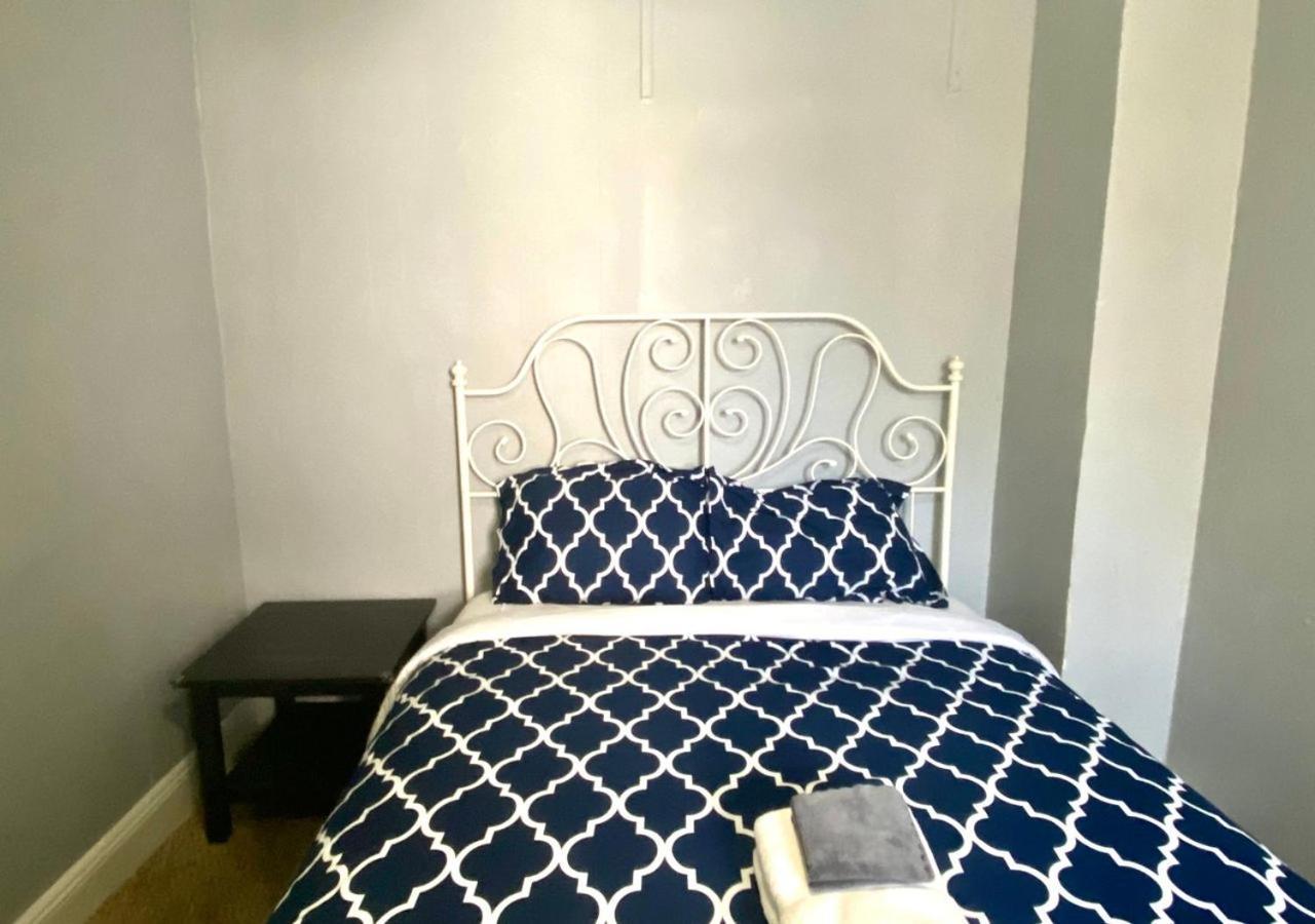 Clover 2900 - And With Private Bathroom Near Washington Ave South Philly Philadelphie
