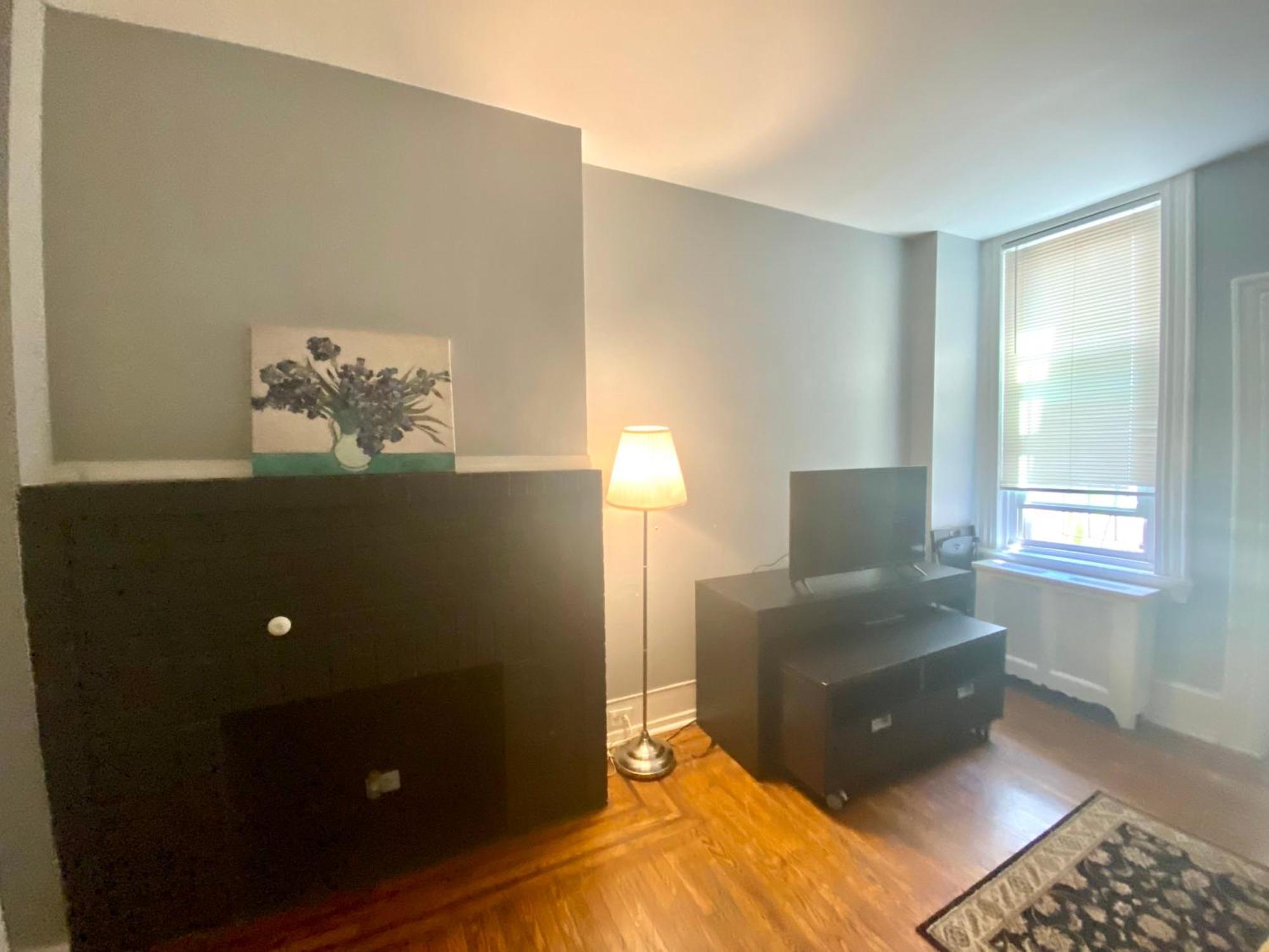 Clover 2900 - And With Private Bathroom Near Washington Ave South Philly * Philadelphie